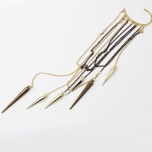 Via Mazzini Metal Antique Believe In Magic Chains Tassel Single Ear Earcuff